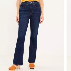LOFT Curvy bootcut jeans 4P